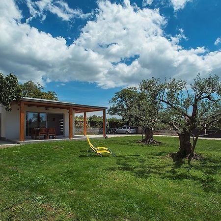Holiday Home Maria Fažana Buitenkant foto